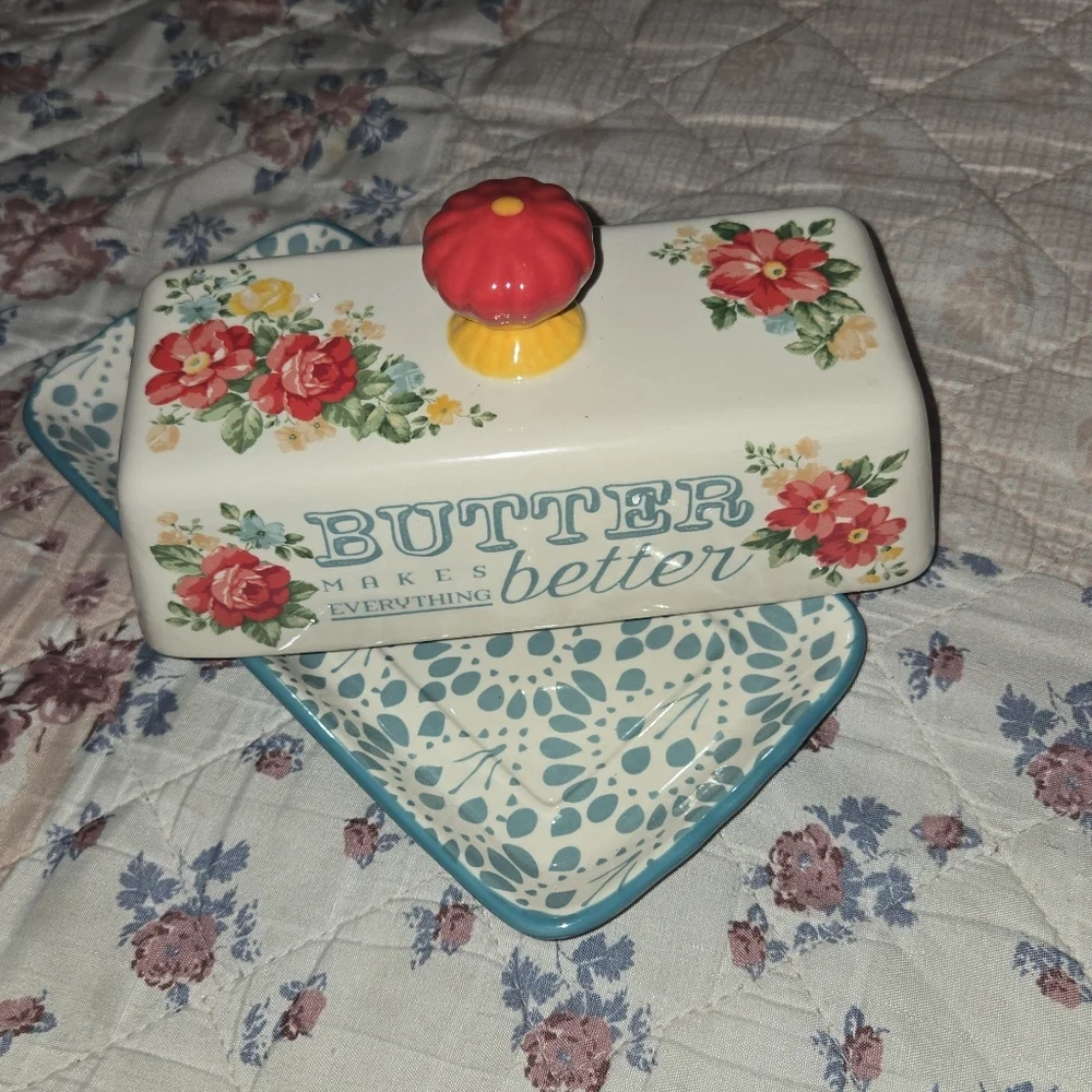 The Pioneer Woman Vintage Floral Butter Makes Everything Better Butter Dish